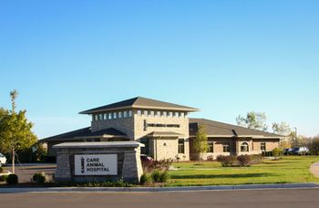 2018_3_Careanimalhospital_Outside1.jpg