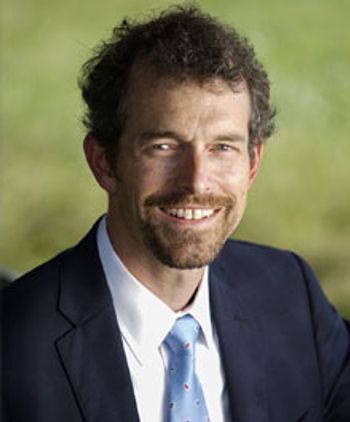 LMUdean_220.jpg