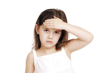 veterinary-child-girl-cover-forehead-62086712-450px.jpg