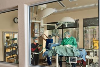 surgery-814819-1404223353000.jpg