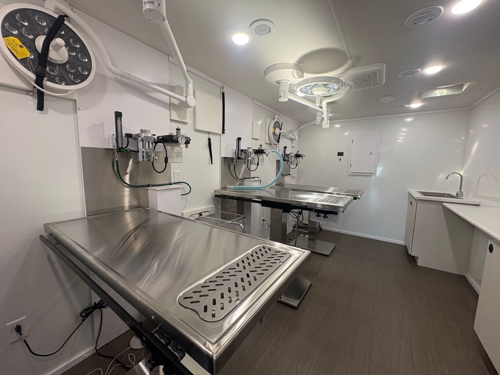 Mobile exam tables