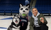 Mouthguard: UConn basketball assists with canine dental protection