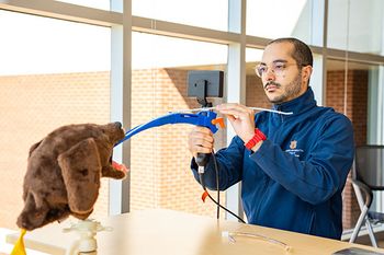 Auburn team designs 3D-printed laryngoscope to improve anesthesia training