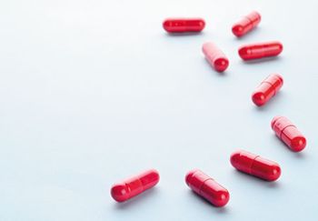 veterinary-colorful-pills-and-capsules-shutterstock-400329346-450.jpg