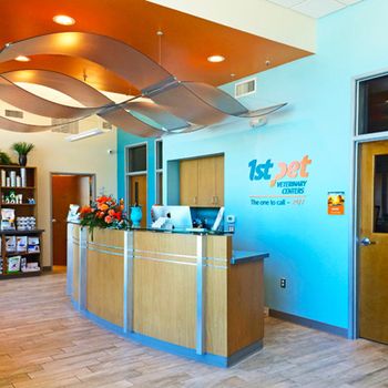 19_1stPetVeterinaryCenters_Reception3_medium.jpg