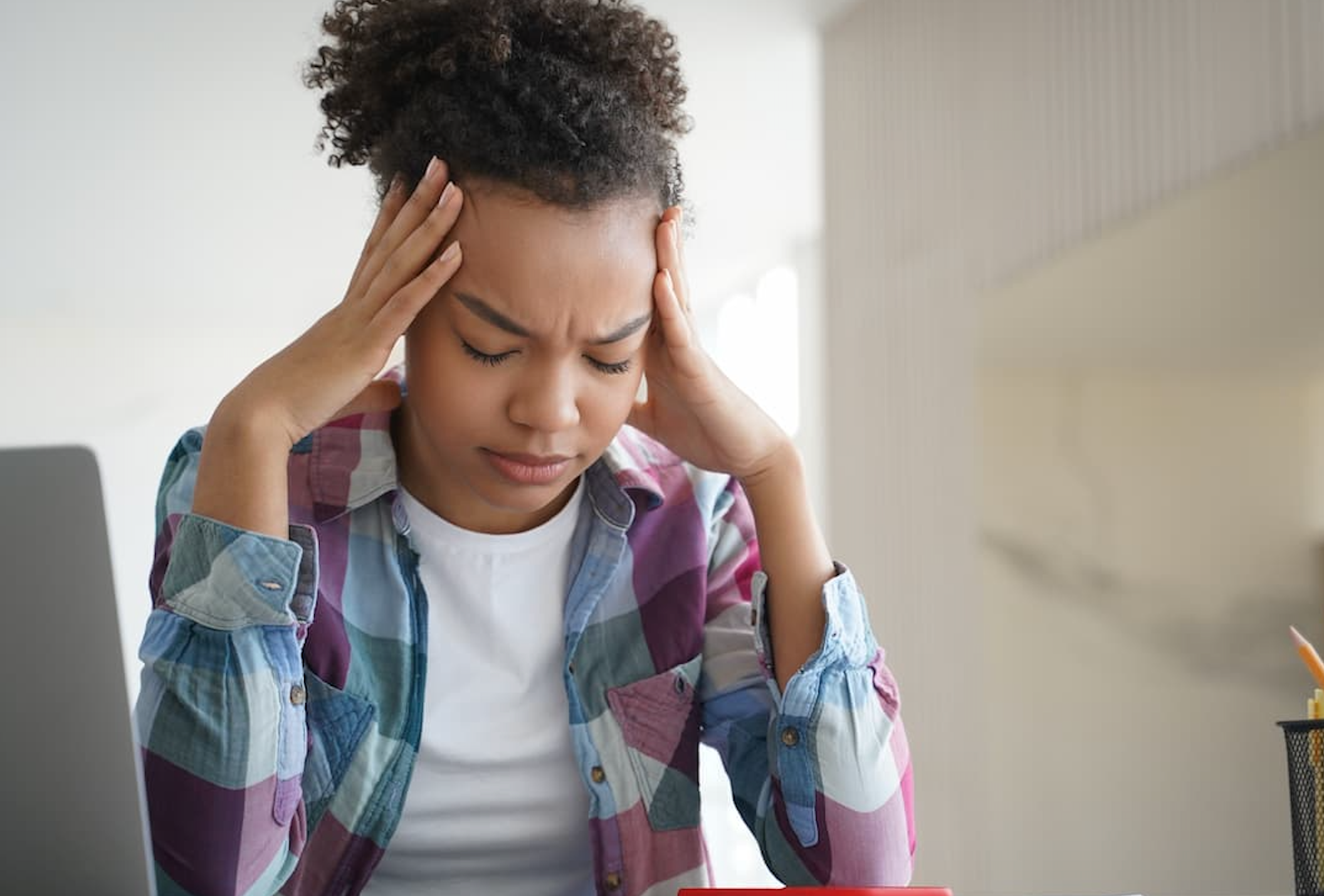 Severe Migraines Strongly Tied to High Blood Pressure in Teens