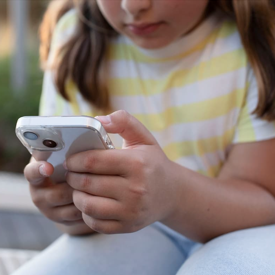 More Screen Time Linked to Higher Stress, Depression in Adolescents