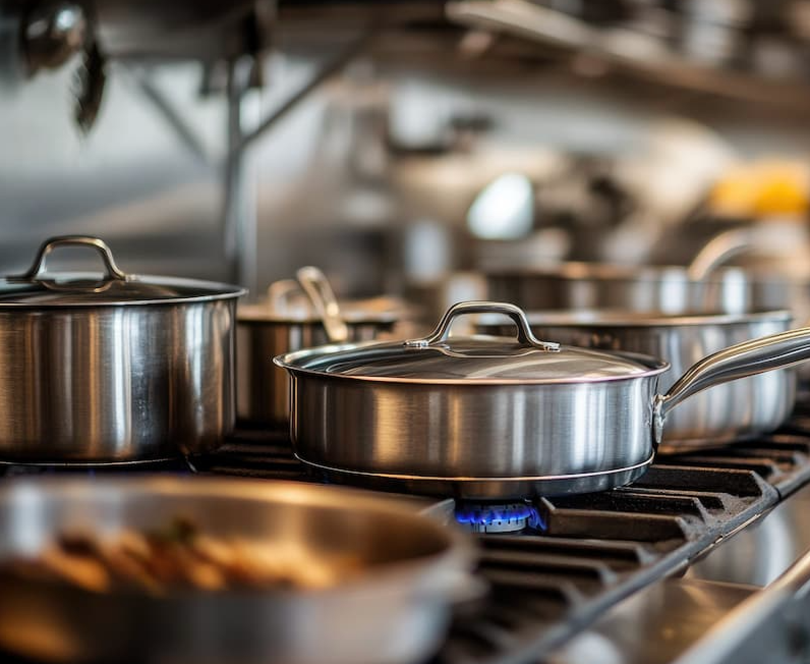 Unsafe Cookware Linked to Lead Exposure