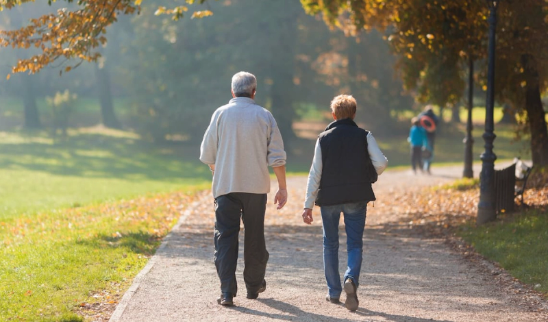 Walking May Help Reduce COPD Flare-Ups, Even in Areas With Air Pollution