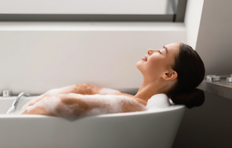 How Baths and Showers Impact Blood Sugar Levels for People with Diabetes