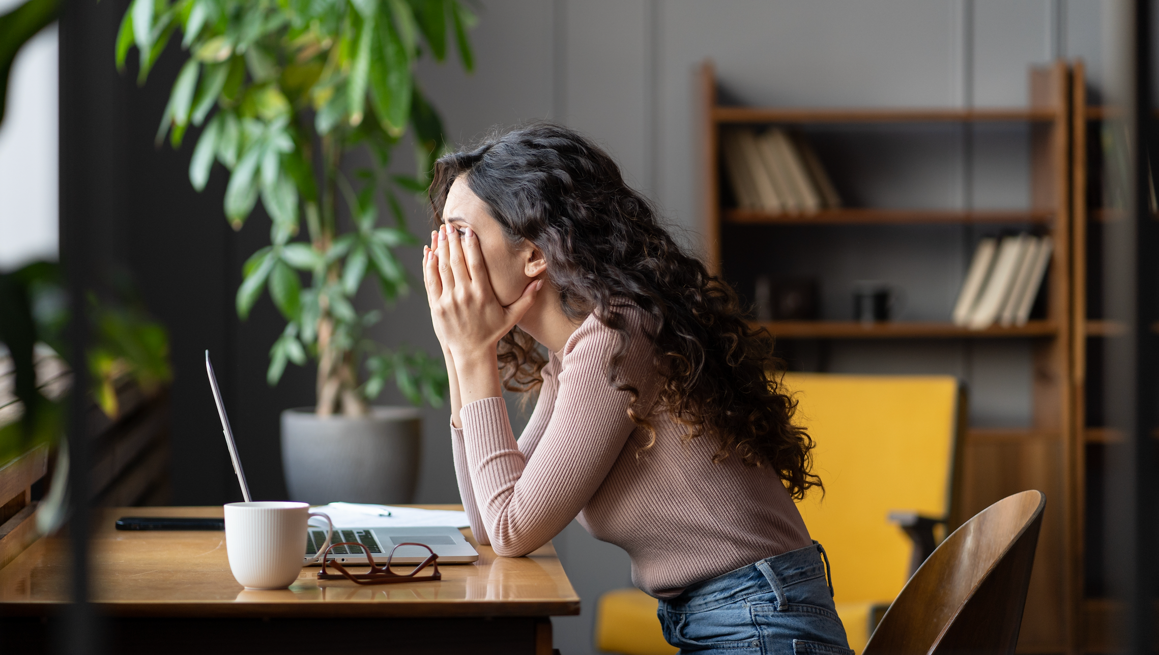 New Survey Finds Most Women With Autoimmune Conditions Face Daily Symptom Interference at Work 