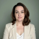 Ariann Chelli, LCSW, LCADC, MBA, is the clinical director at Desert Hope Treatment Center, an American Addiction Centers facility.