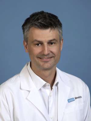 Igor Barjaktarevic, MD, PhD, Director of Bedside ultrasound and Medical Director of Liver-transplant Intensive Care Units at Ronald Reagan Medical Center, and Medical Director of COPD at the David Geffen School of Medicine at University of California – Los Angeles