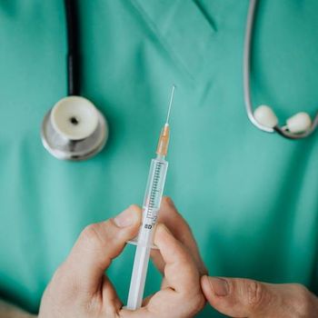 Botulinum Toxin Type A Effective as Add-On for Symptom Control in HS