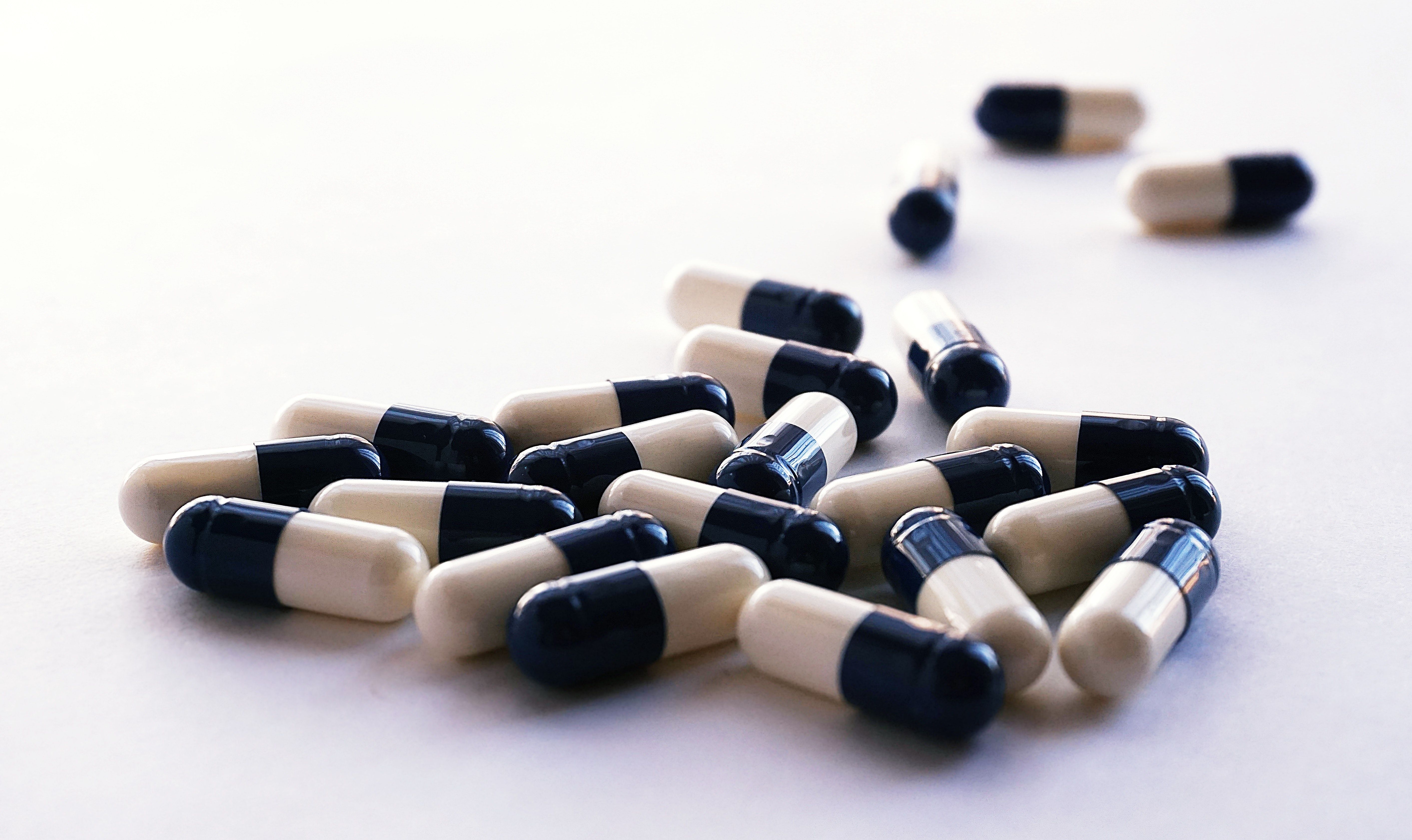 Antibiotic Use Linked to Infections in Patients With Mid-Facial Trauma