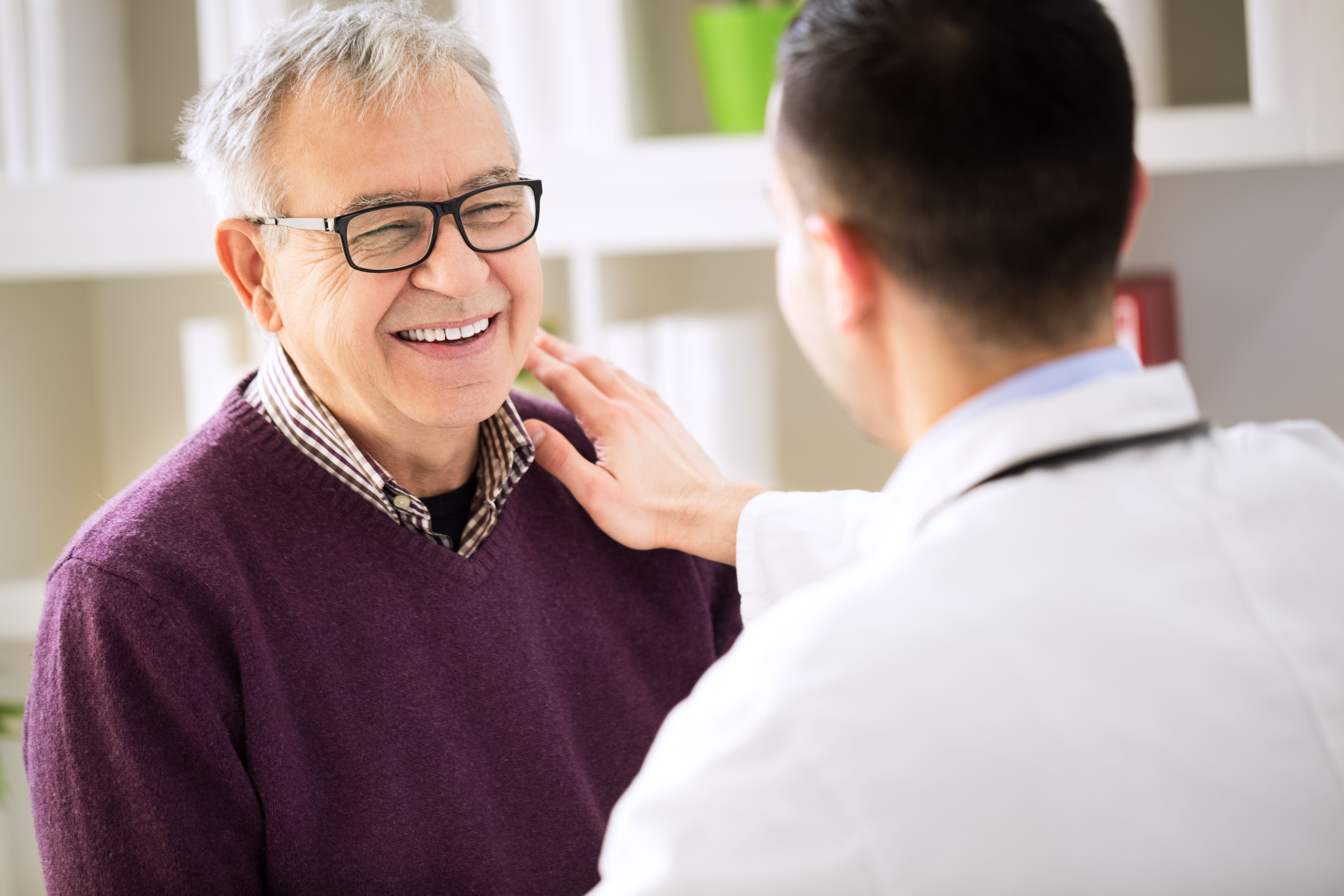 Provider talking to a person with prediabetes.