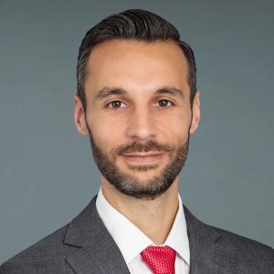 Bariatric Surgery Type Impacts Survival for Older Patients with ESKD | Credit: NYU Langone Health
