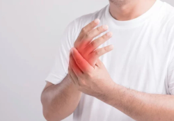 Gout Impairs Hand Dexterity, Grip Endurance Comparable to RA, Study Finds