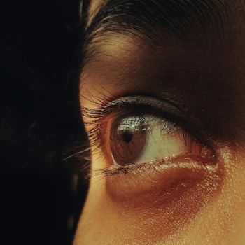 COVID-19 Vaccination May Raise Risk of Uveitis Recurrence | Image Credit: Nishant Das/Pexels