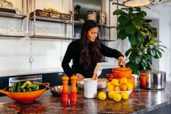 Patients with Crohn's Disease Report Low Calcium, Magnesium Intake