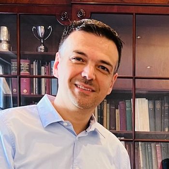 Alopecia-Related Stigma Linked to Greater Mental Health Burden Than Disease Itself