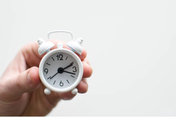 Sleep Experts Discuss Dangers of Daylight Savings Time Transition