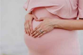 Hemoglobin in Early Pregnancy Predicts Anemia During Third Trimester