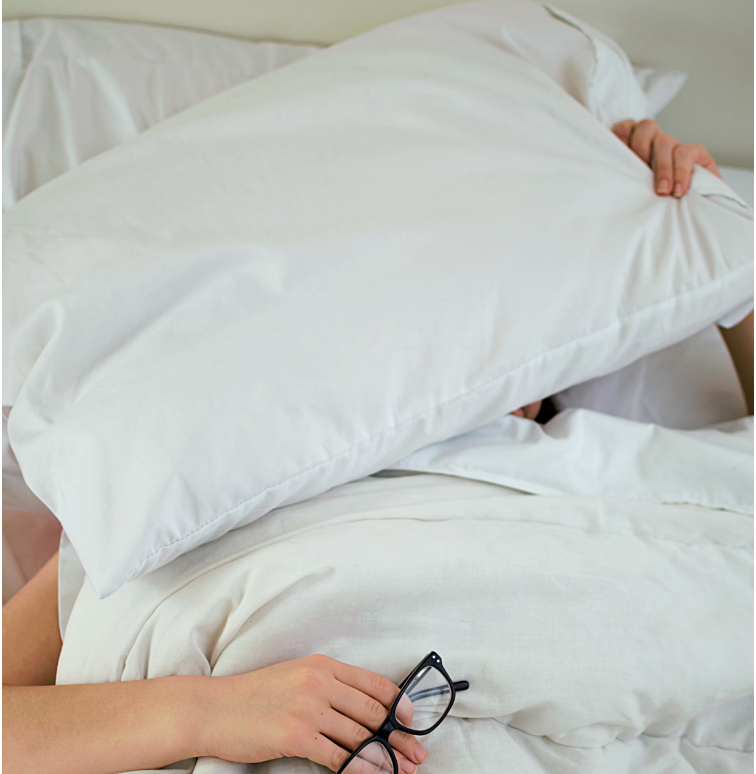 Las indicaciones de monitorización del sueño son similares en pacientes con apnea obstructiva del sueño (AOS) con y sin fibromialgia.