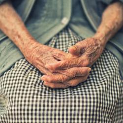 Age at Onset Predicts Longevity in Long-Term Care of Schizophrenia