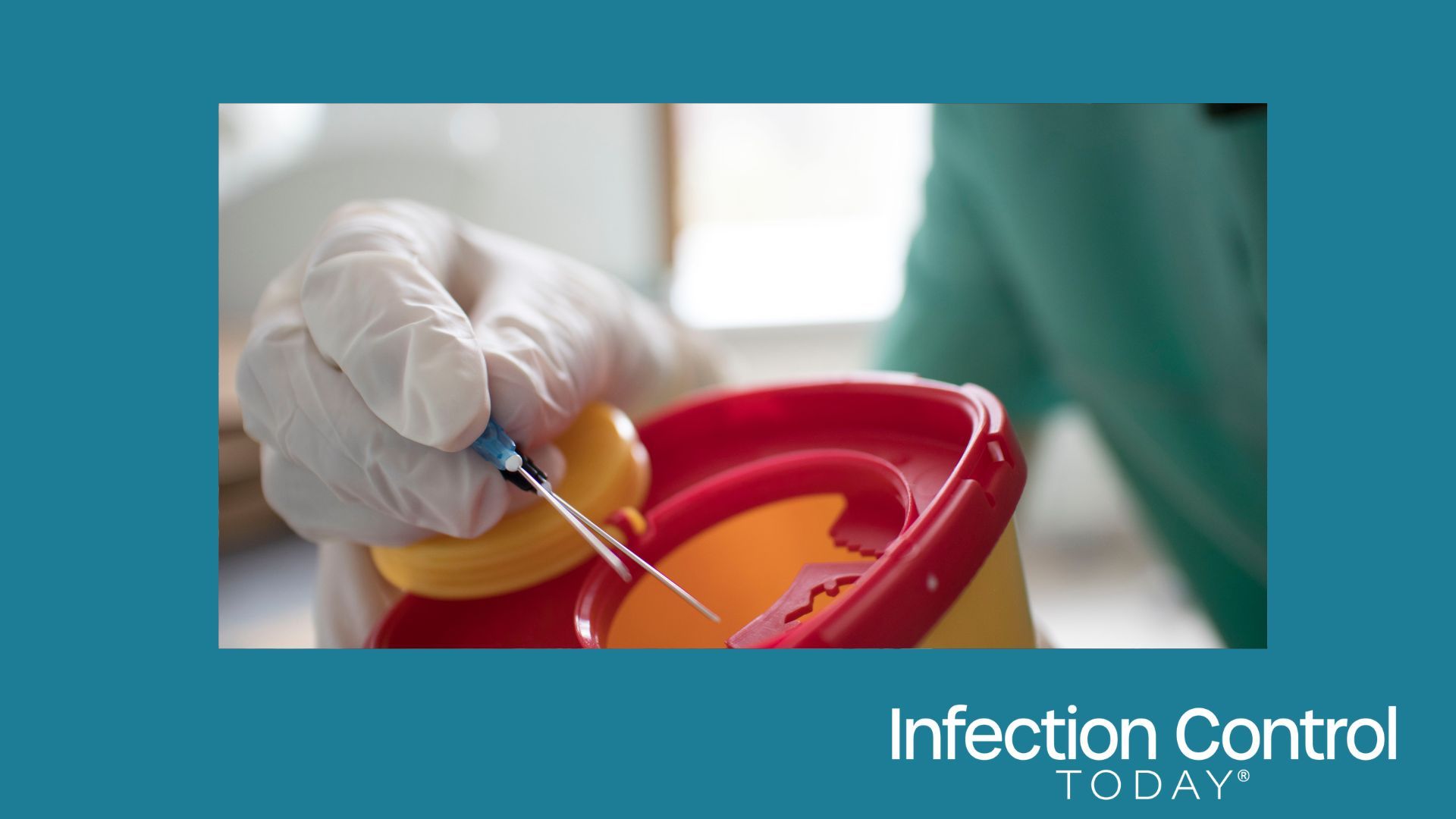 Doctor put syringe in red disposal boxes (Adobe Stock 232091259 by Igorzvencom)