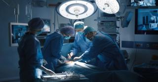 Surgery (Adobe Stock, unknown)