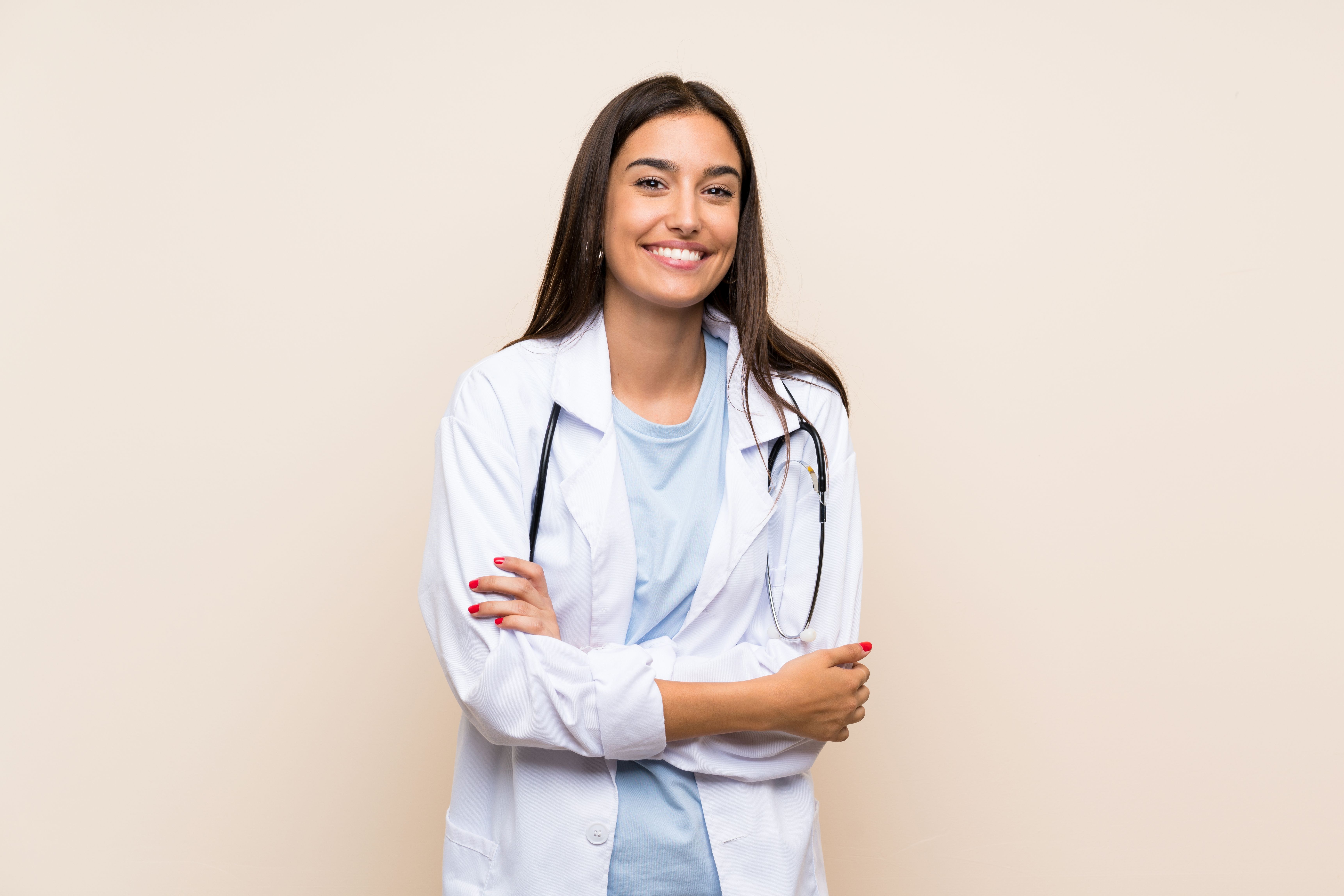 Smiling female doctor © Luis Molinaro - stock.adobe.com