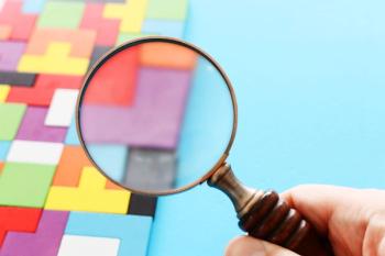 magnifying glass © tomertu - stock.adobe.com