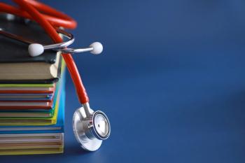 Free epi nasal spray for schools: ©Alexkich - stock.adobe.com