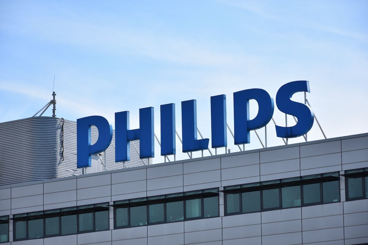Philips and Masimo extend monitoring alliance with new AI, wearables focus © OleksKao - stock.adobe.com
