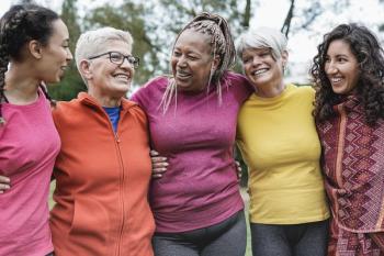 multigenerational women at park: © Sabrina - stock.adobe.com