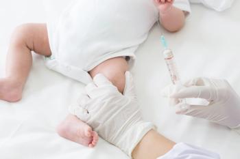 vaccine baby syringe hepatitis b: © comzeal - stock.adobe.com