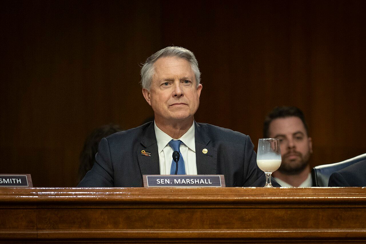 Sen. Roger Marshall's obstetrics practice sued more than 700 patients over unpaid bills © USDAgov, Public domain, via Wikimedia Commons