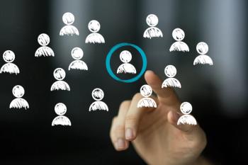 Working with a recruiter: ©Vegefox.com - stock.adobe.com