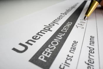 unemployment benefits application: © ymgerman - stock.adobe.com