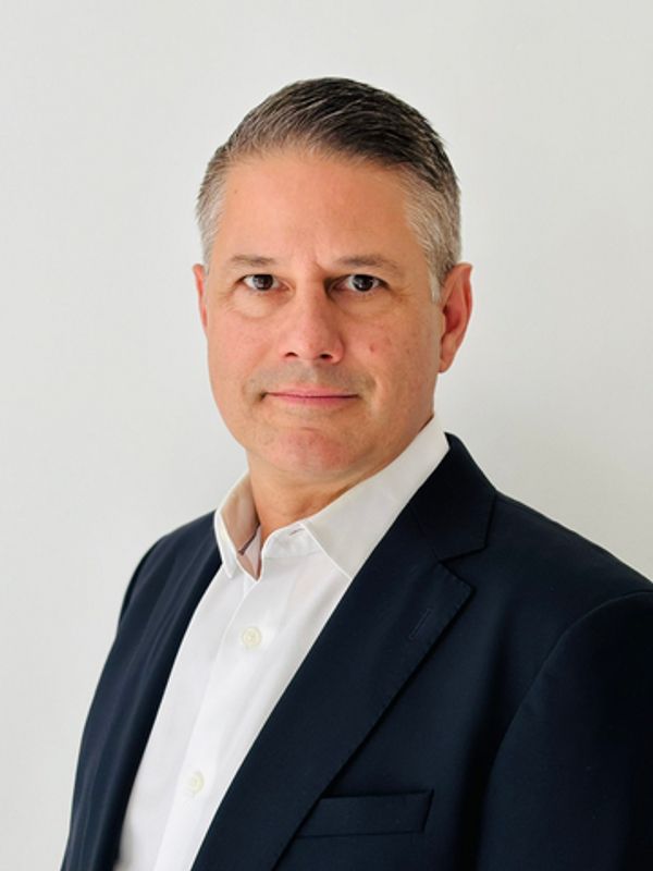 Erik Todd: ©Swan EndoSurgical