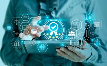 doctor holding certification symbols ©Tom-stock.adobe.com
