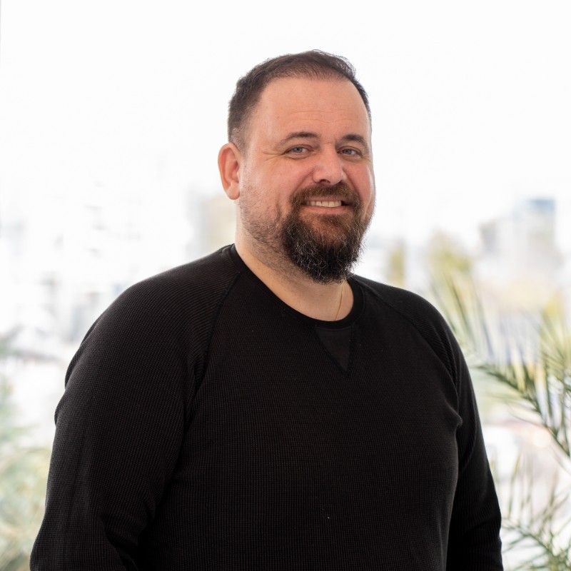 Christopher Pappas is the founder and CEO of eLearning Industry: ©eLearning Industry