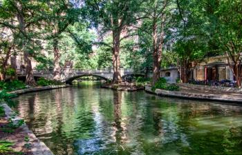 10 takeaways for physicians from MGMA's 100th annual conference - San Antonio River Walk © Stephen - stock.adobe.com