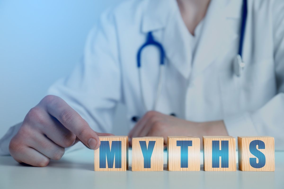 medical myths: © New Africa - stock.adobe.com
