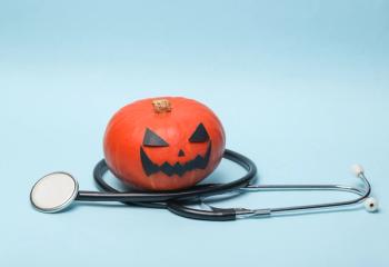pumpkin stethoscope © splitov27 - stock.adobe.com