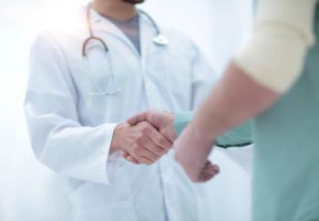 Clinicians value patient experience, but feel limited in impact, report finds © ASDF - stock.adobe.com
