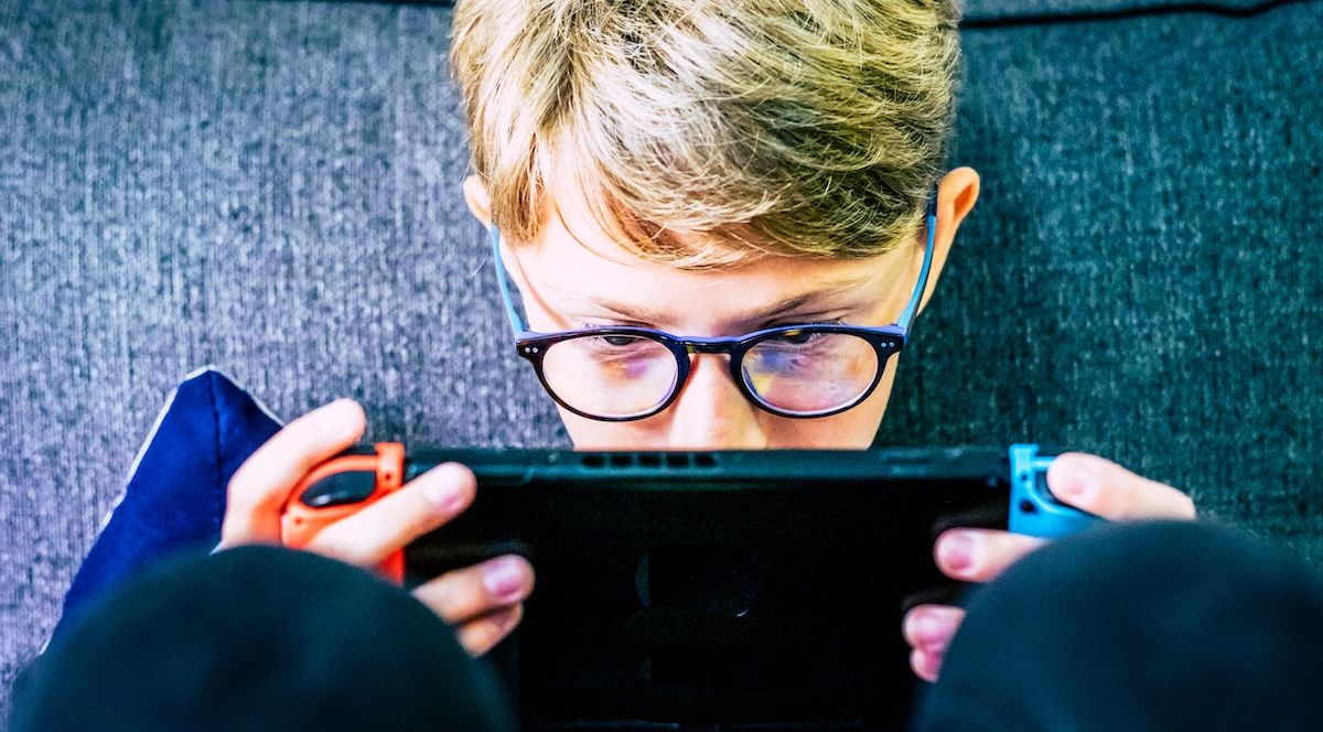 <![CDATA[1 in 10 boys meet criteria for gaming addiction; judge approves massive UHG-Amedisys deal; U.S. measles outbreaks – Morning Medical Update]]>