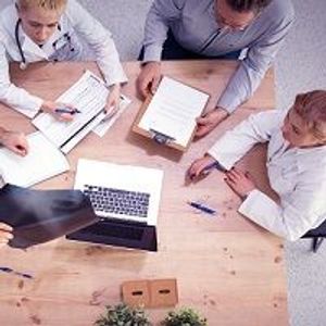 How to Retain Physicians in Your Practice