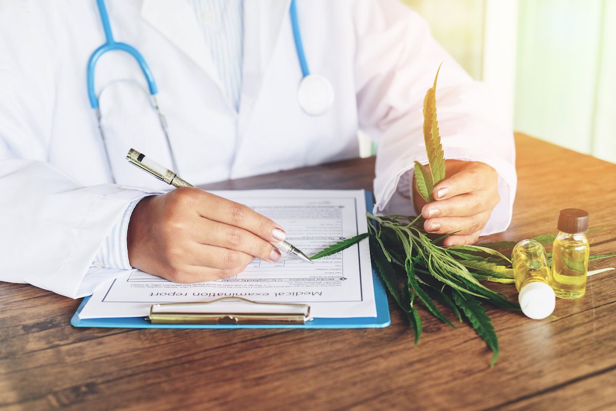 medical marijuana physician doctor: © Bigc Studio - stock.adobe.com